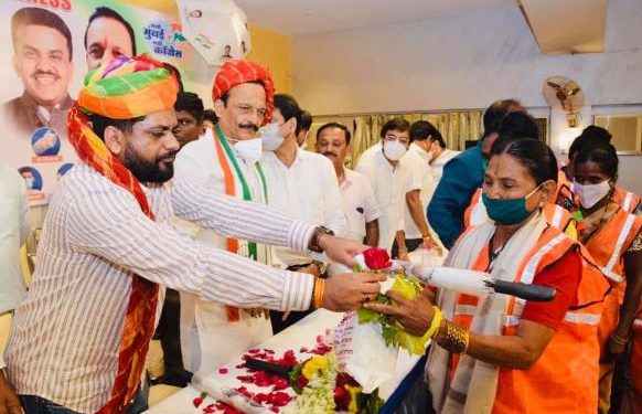 મહાપાલિકાના ફ્રન્ટલાઇન વૉરિયર્સનું કરાયું સન્માન