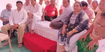 હક્કનું ઘર મેળવવા ભાયંદર સ્થિત દ્વારકેશ કપોળ નિવાસના ભાડુઆતો અનશન પર